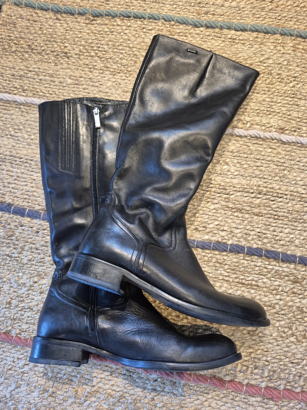 Lasocki Leather Boots